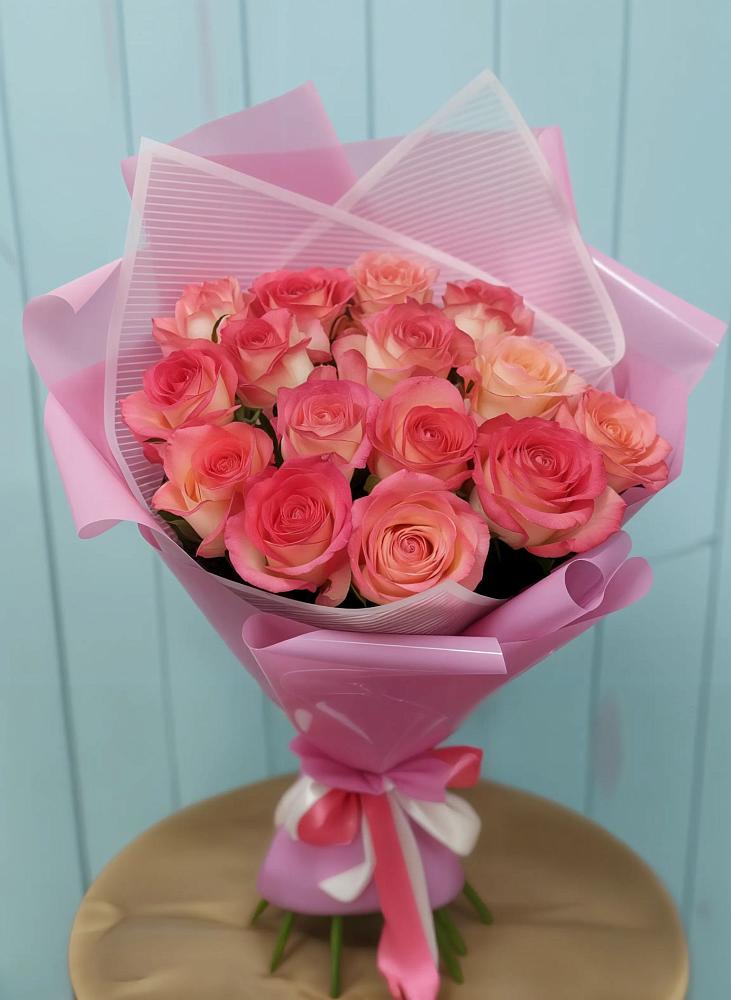Букет 15 Розовых роз Равель в Осе Иркутской области