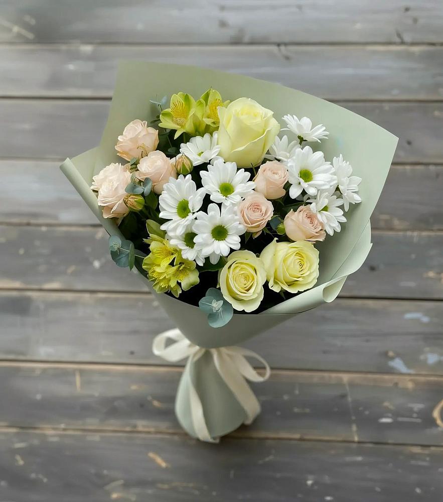 Букет цветов из: Альстромерии, Розы и Хризантемы в Осе Иркутской области