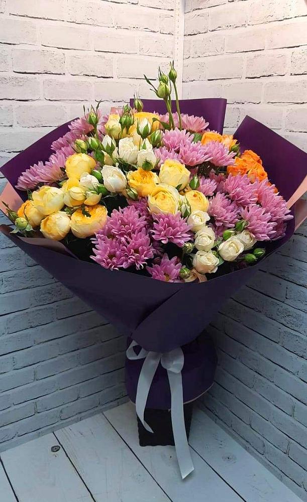 Букет цветов из: Хризантемы и Розы в Осе Иркутской области