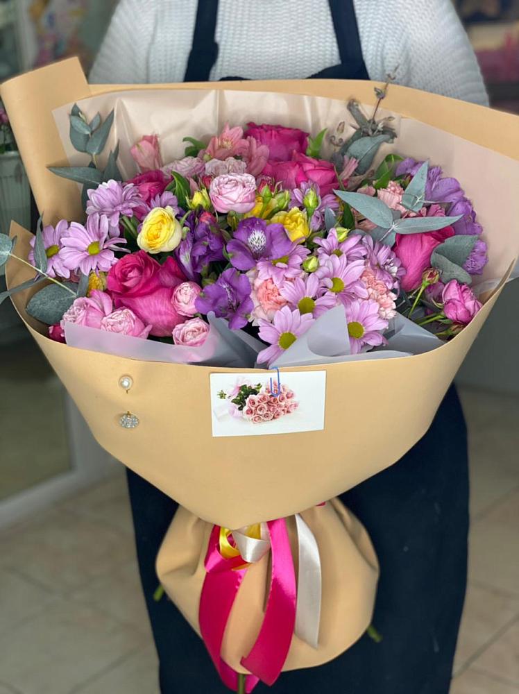 Букет цветов из: Хризантемы, Гвоздики и Альстромерии в Осе Иркутской области