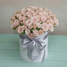 Цветочная композиция из Розы в шляпной коробке в Осе Иркутской области