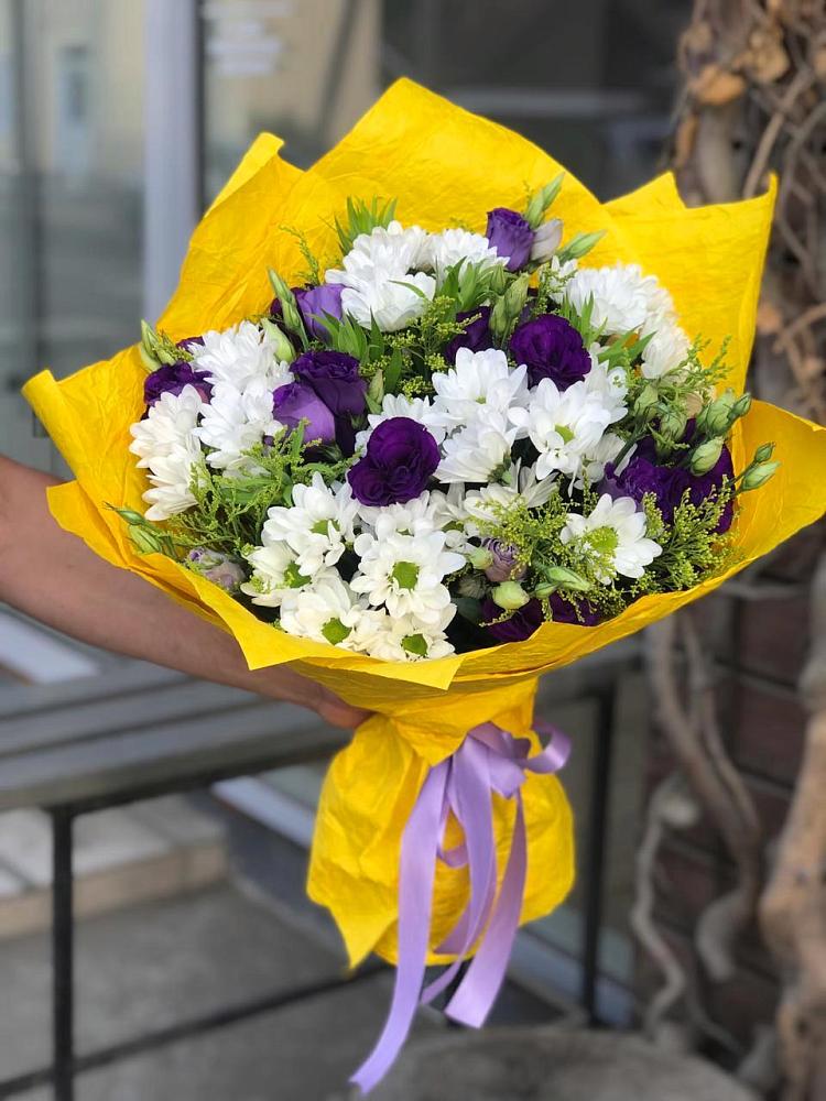 Букет цветов из: Ирисы, Хризантемы и Ромашки в Осе Иркутской области