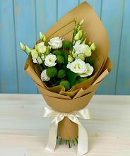 Букет цветов из:  Хризантемы и Лизиантусы #REPLACE_PRED# Осе Иркутской области