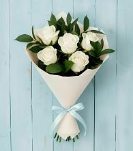 Букет цветов из:  Розы в Осе Иркутской области