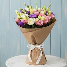 Букет цветов из:  Лизиантусы в Осе Иркутской области