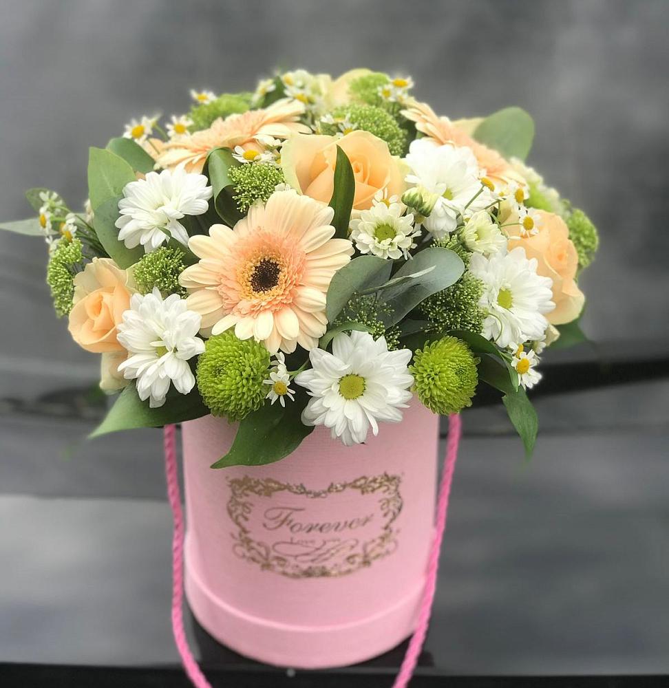 Цветочная композиция из Розы, Герберы и Хризантемы в шляпной коробке в Осе Иркутской области