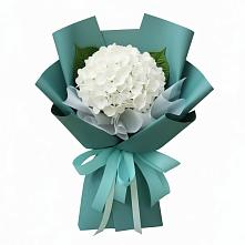 Букет цветов из:  Гортензия в Осе Иркутской области